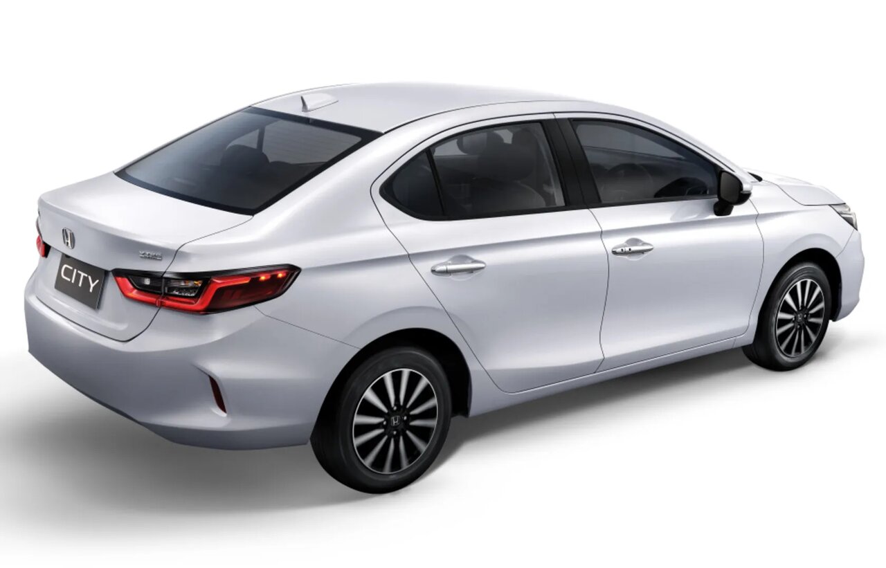 تویوتا کرولا بهتر است هوندا سیتی؟ / مقایسه سدانهای ژاپنی بازار