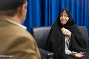 بازدید دختر امام موسی صدر از خبرآنلاین