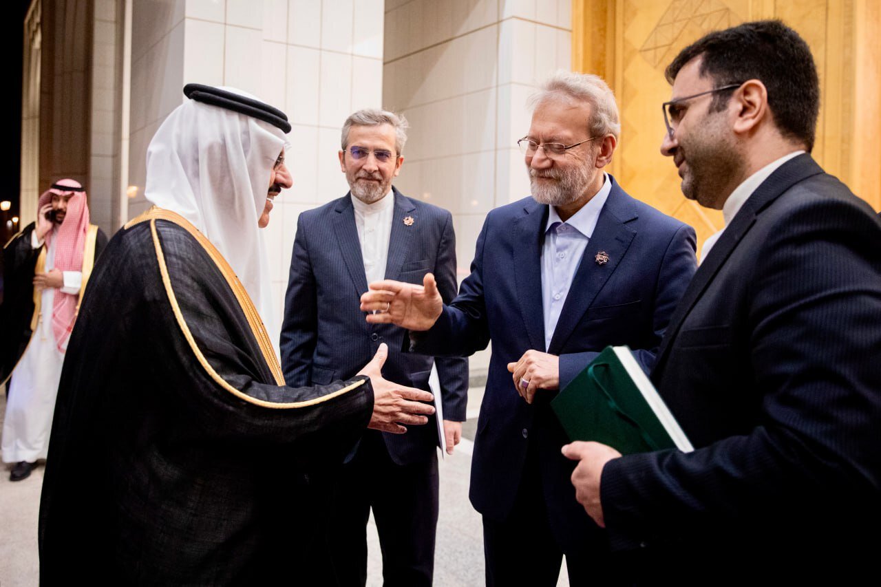 لاریجانی و باقری کنی در قاب تصویر در ریاض + عکس