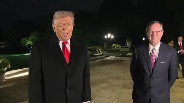 در سایه بحرانهای سیاسی استارمر؛ ترامپ به همراه ملانیا با استقبال سلطنتی وارد لندن شد / عکس