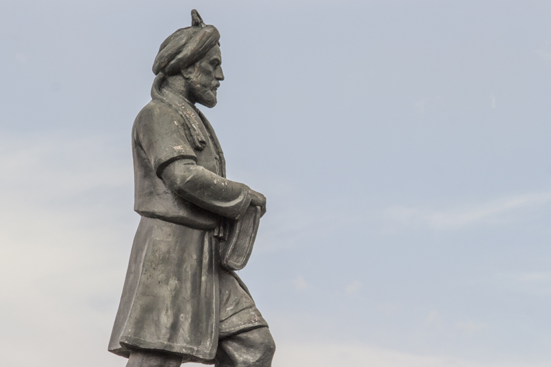 سمنان و فلکههایی با هنرسازههای فرهنگی