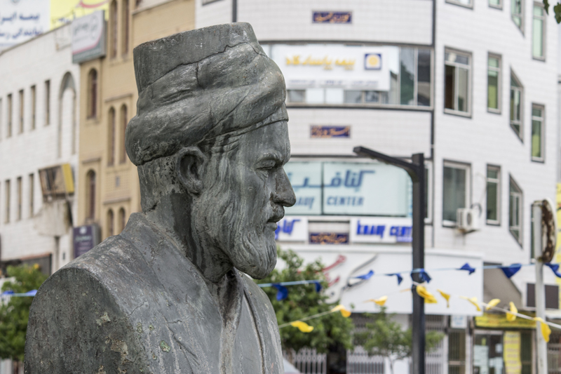 سمنان و فلکههایی با هنرسازههای فرهنگی