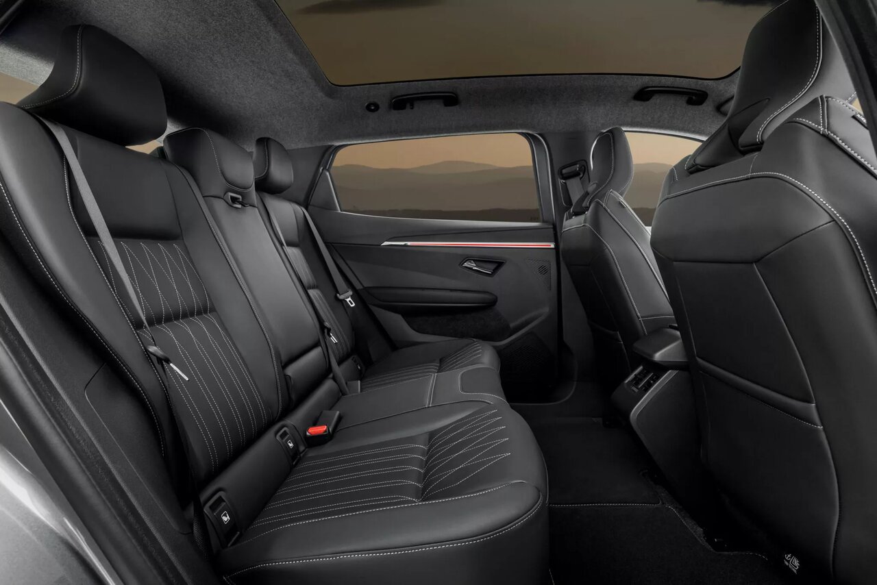 شاسیبلند وارداتی ایران نیامده عوض شد / عکس