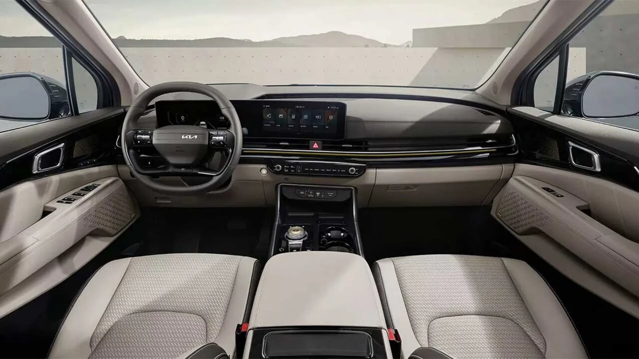 معرفی لوکسترین خودروی کیا / کارناوال لیموزین، مینیون مجلل!