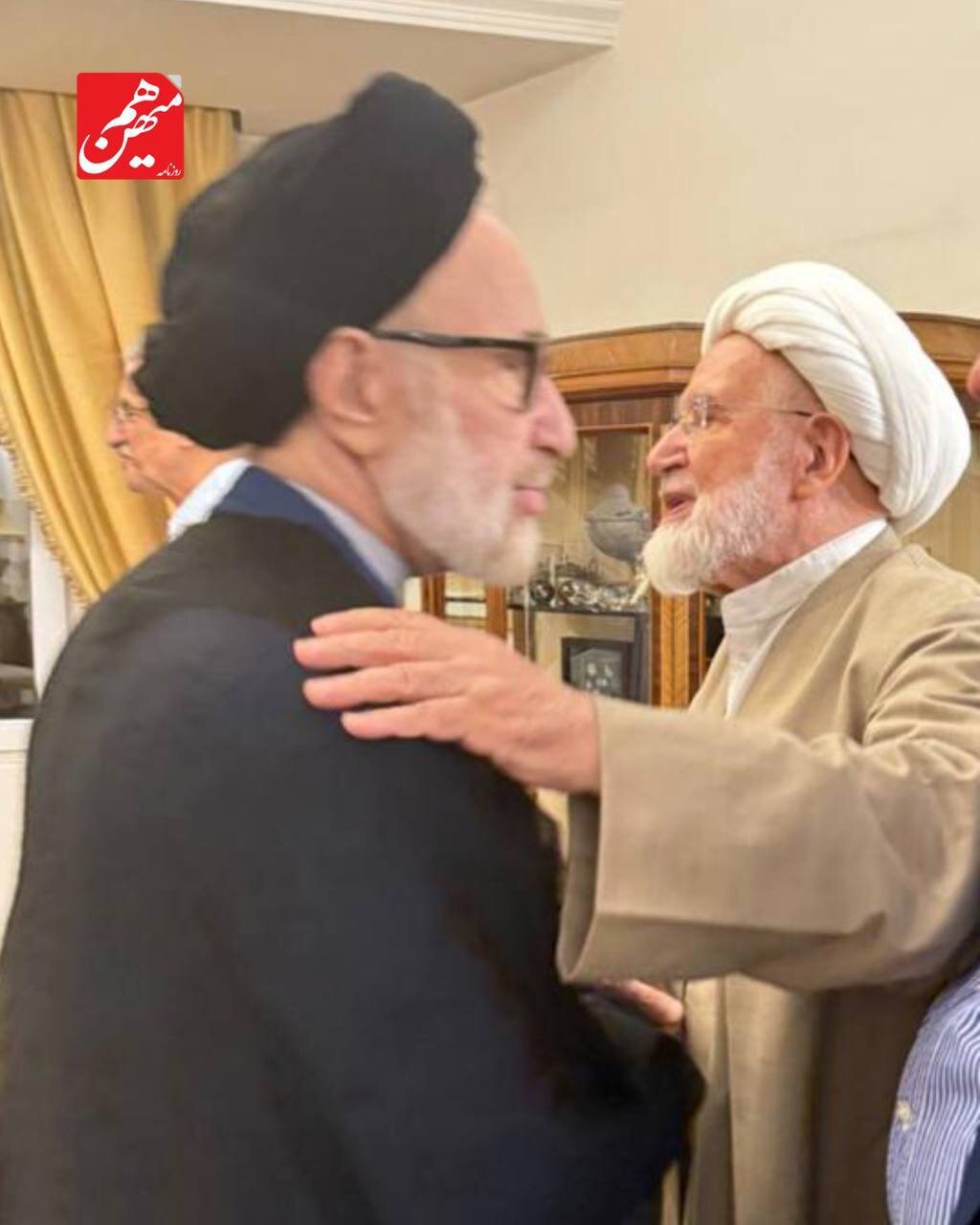 دیدار چهره‌های روحانی و سیاسی در منزل کرباسچی/ خاتمی و کروبی هم حضور داشتند+تصویر