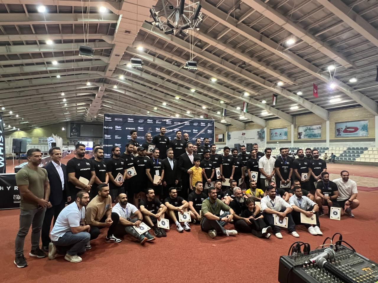 انفجار هیجان در آفتاب انقلاب 3