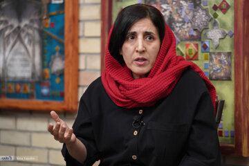 ببینید| جایی بگویی دکتر هستی مسخره‌ات می‌کنند، می‌گویند ۱۰۰ میلیون بده دکترا بگیر