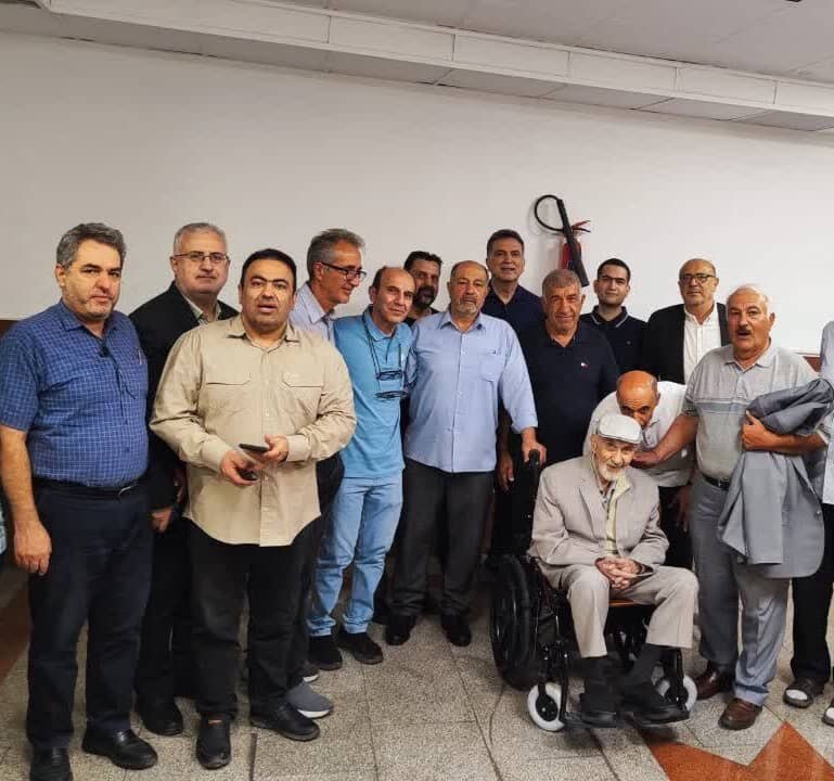 مردی که بوی تختی را میدهد! 3