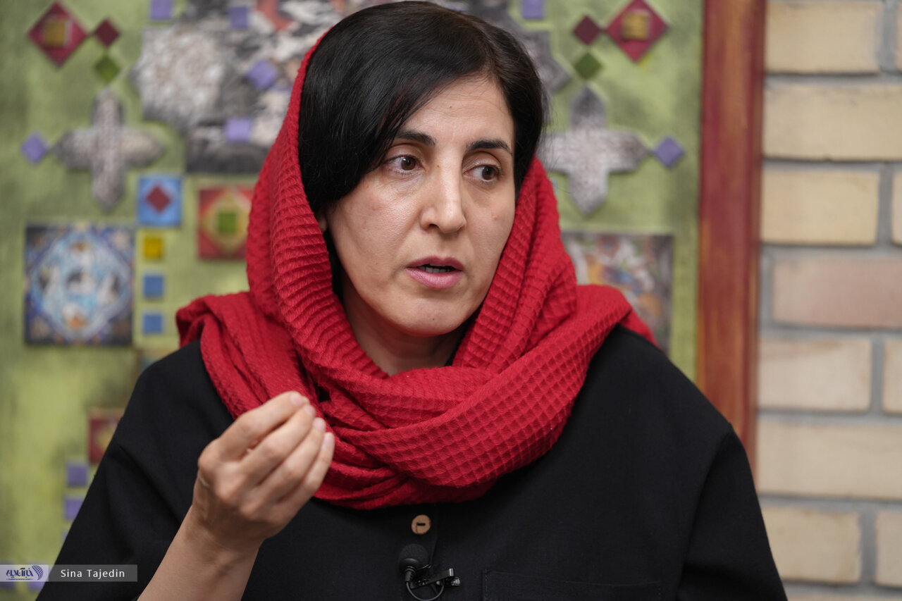 دانشآموزان سواد خواندن ندارند/ بخاطر کمبود نیرو از معلم ۸۰ ساله خواستهاند درس بدهد/ حال دانشآموزان در مدرسه خوب نیست