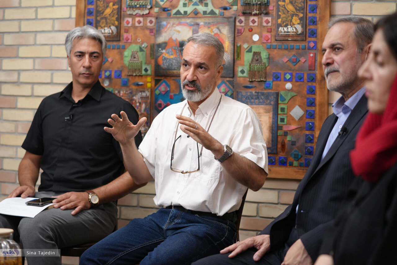 آموزش مجازی یا حضور در مدرسه؛ کدام بهتر است؟/ یک کارشناس: مهارت عمومی خواندن در دوره کرونا در آلمان یک سوم کاهش پیدا کرد 2