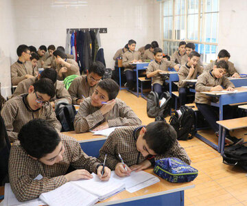 تکلیف شیفتهای مدارس تهران مشخص شد