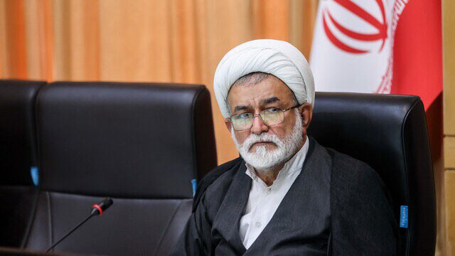 نماینده عسلویه: مکانیسم ماشه بیشتر یک بازی روانی و تبلیغاتی است/ دلیلی برای باقی ماندن ایران در NPT وجود ندارد