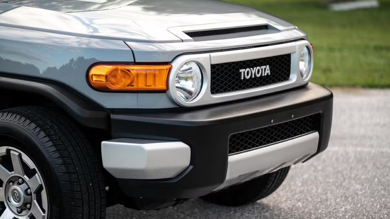 کاهش قیمت چشمگیر شاسی بلند پرطرفدار تویوتا/ بالاخره ورق برگشت / عکس