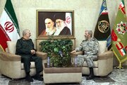 دیدار مهم فرماندهان کل سپاه و ارتش/ سرلشکر حاتمی: کوچک‌ترین تعرض دشمن با پاسخ واحد و سریع سپاه و ارتش مواجه می‌شود/ بر سر منافع ملی معامله نمی‌کنیم