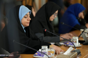 فاطمه مهاجرانی - خانم سخنگو
