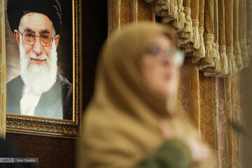 فاطمه مهاجرانی - خانم سخنگو