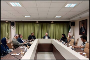 دیدار سرپرست معاونت امور هنری با آیینی- سنتی‌ها