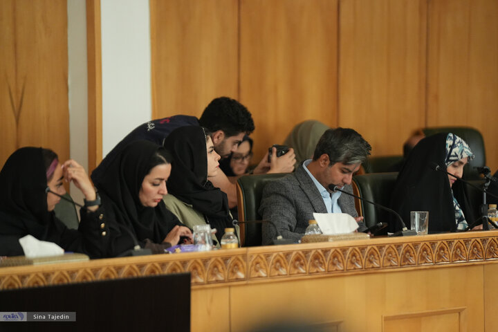 فاطمه مهاجرانی - خانم سخنگو
