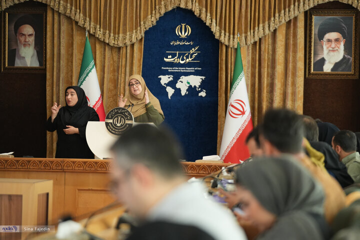 فاطمه مهاجرانی - خانم سخنگو