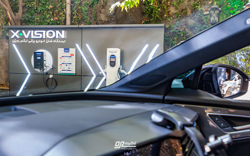 رستورانکافه ارکیده شعبه جاده چالوس؛ مجهز به ایستگاه شارژ خودروی برقی در ایران