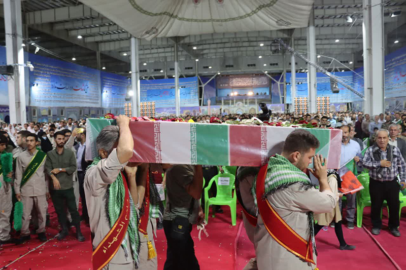 خانوادههای شهدا، ستونهای استوار انقلاب / ازدواج ۱۱۰ زوج جوان در سایه نام شهیدان / دکتر انوشه: شهدا معماران انسانسازیاند