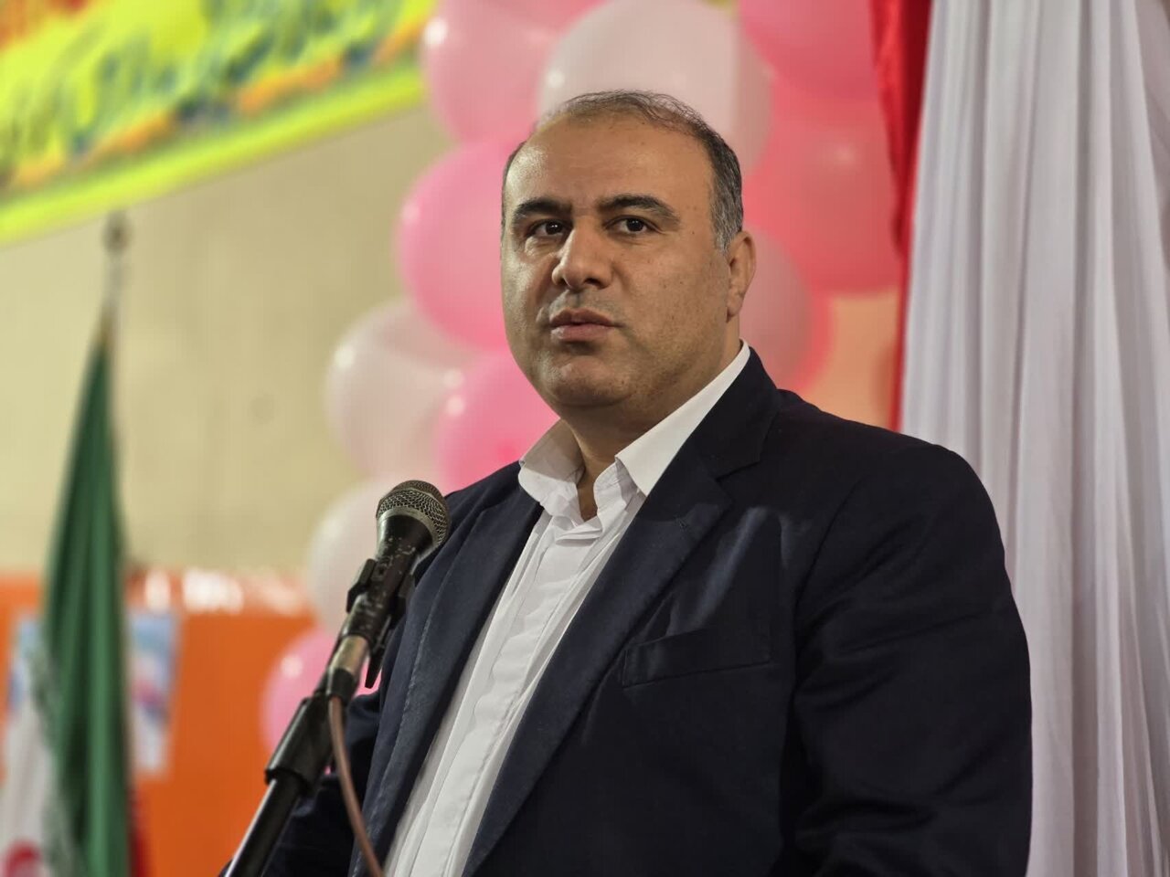 ی