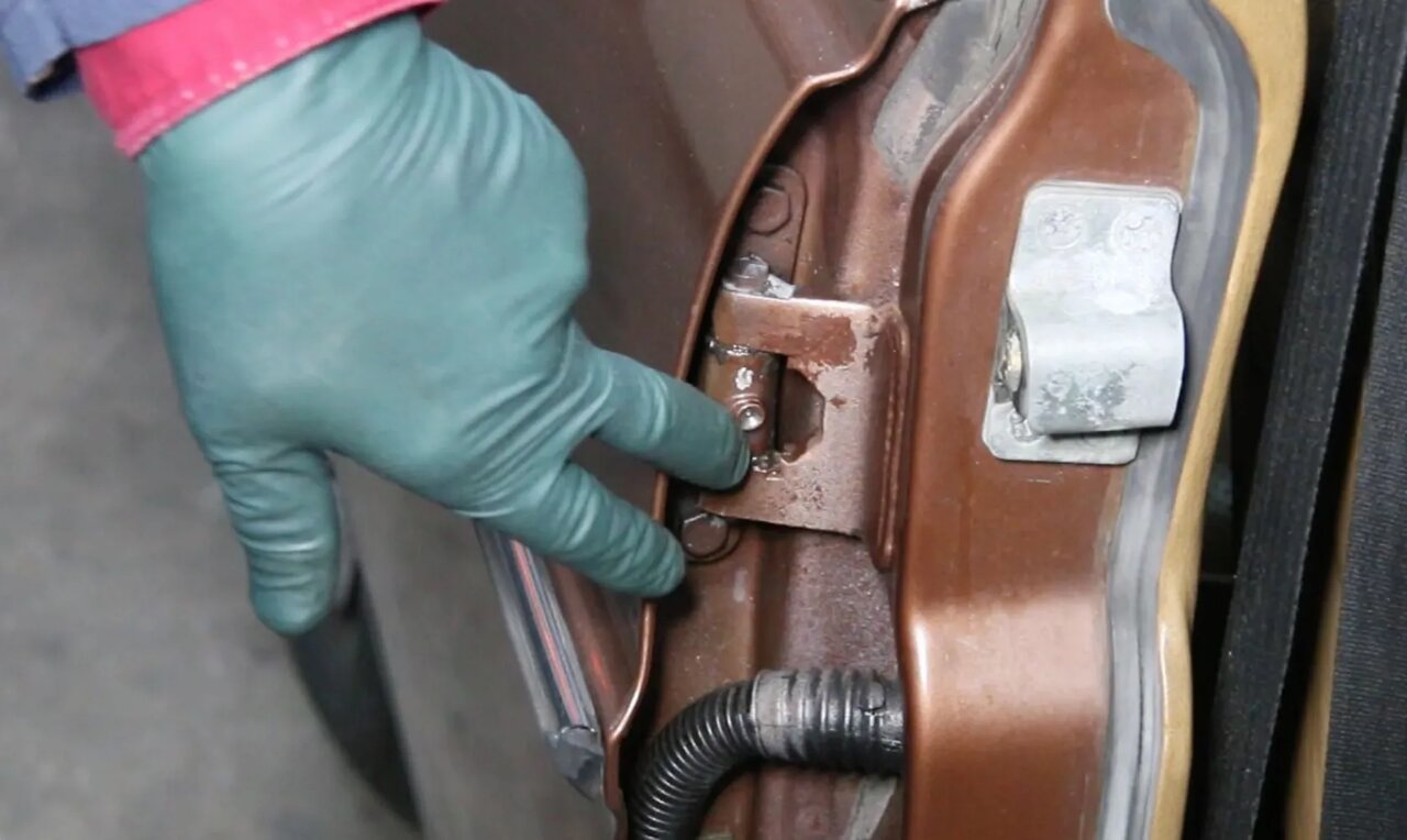 آشنایی با گریس خودرو / هر آنچه که باید بدانید