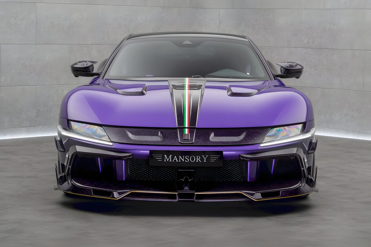 منصوری روی یکی از جذابترین ماشینهای فراری دست گذاشت