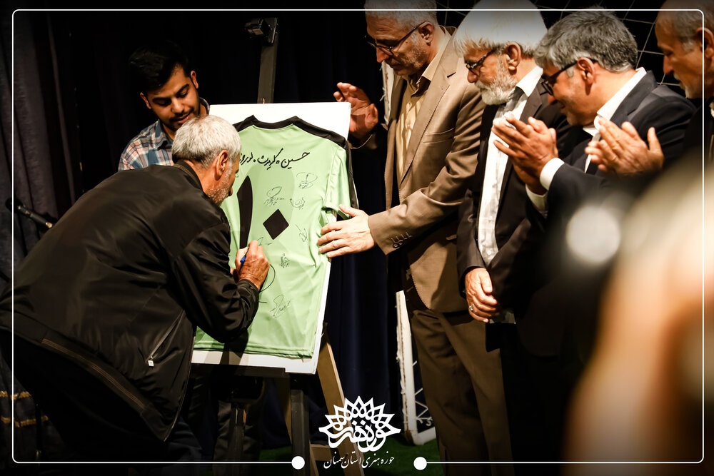 «تیم فوتبال آزادی؛ جایی که ۱۱ بازیکن و یک مربی از زمین سبز تا آسمان شهادت پرکشیدند»/ شناسنامهای ماندگار برای ورزش ایران /آغاز ساخت سریال تیم آزادی