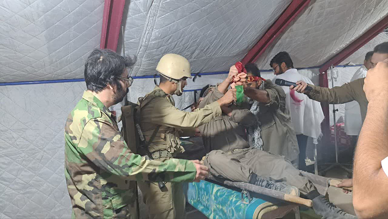 هنر و ایثار؛ زبان جاودانه شب چهارم کنگره ۳۰۰۰ شهید سمنان/ از کوچههای انقلاب تا خاکریزهای جبههها