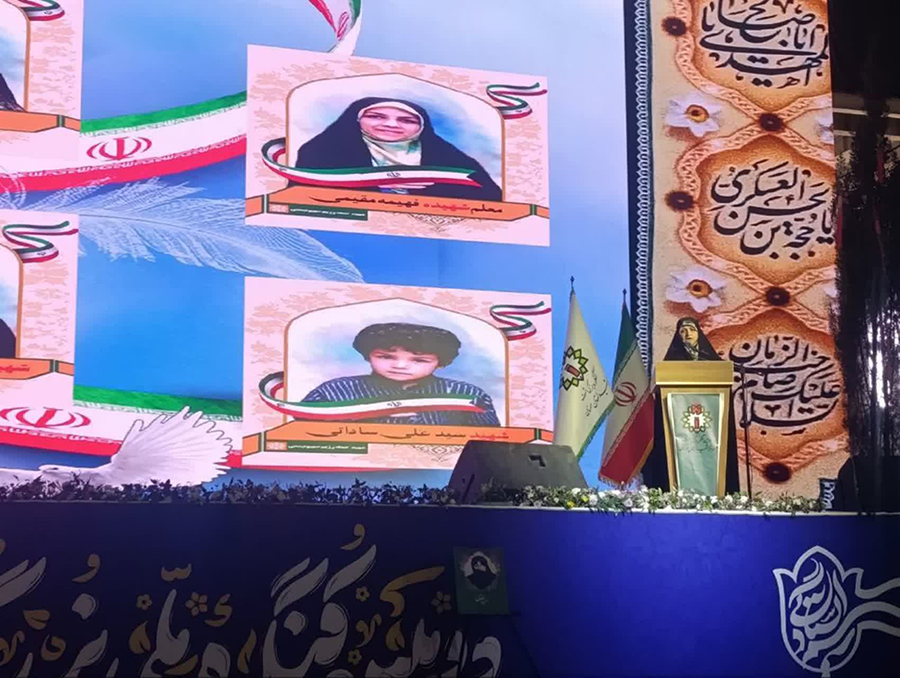 هنر و ایثار؛ زبان جاودانه شب چهارم کنگره ۳۰۰۰ شهید سمنان/ از کوچههای انقلاب تا خاکریزهای جبههها