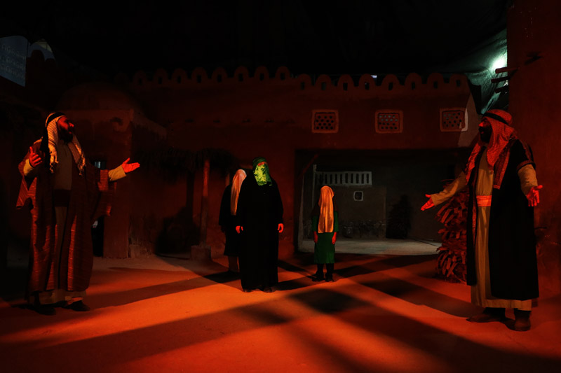 سمنان؛ مردمی که گل کاشتند و کاری کردند کارستان / شبیه هیچ جا؛ سمنان در آغوش شهدا