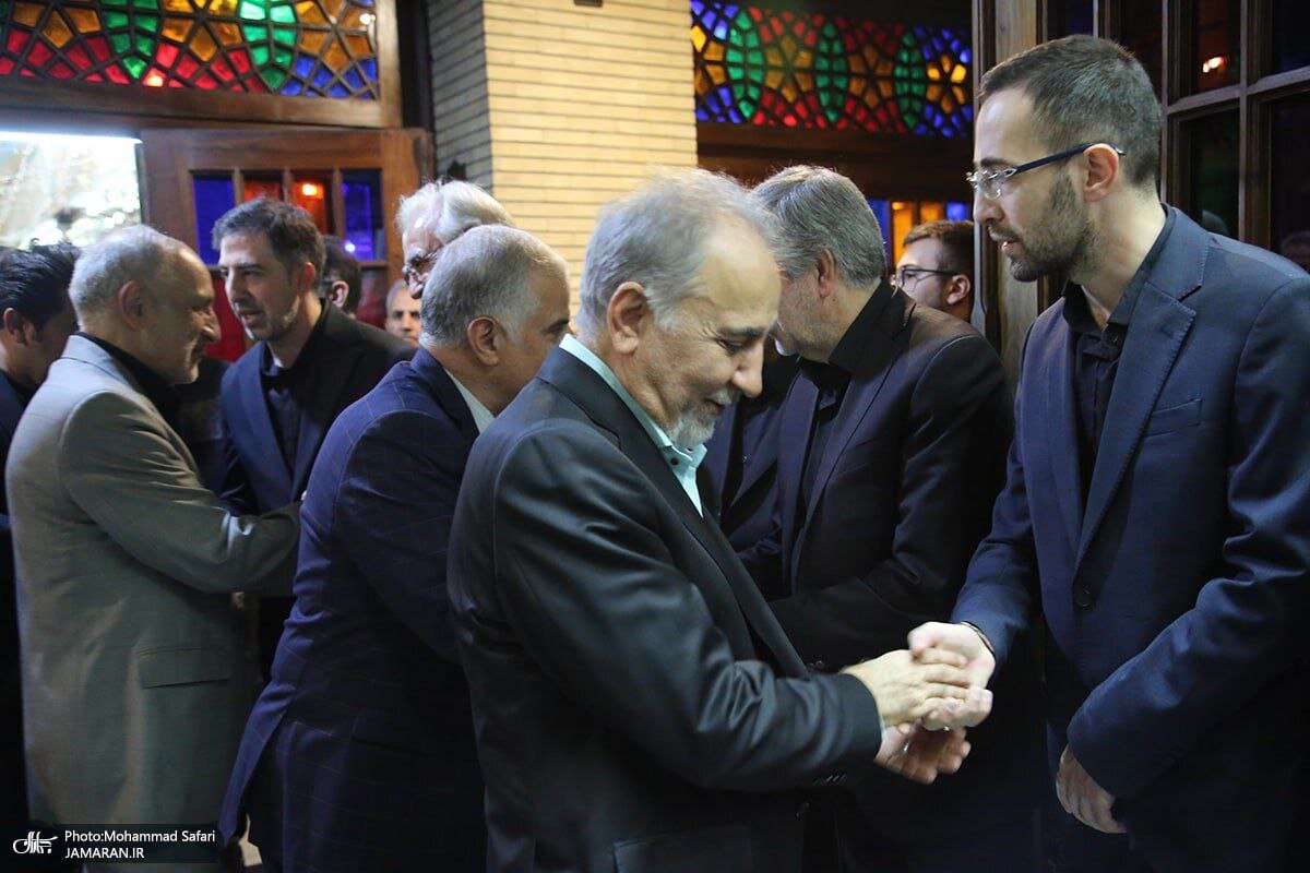 محمدعلی نجفی در مراسم ختم مادر حداد عادل + تصویر