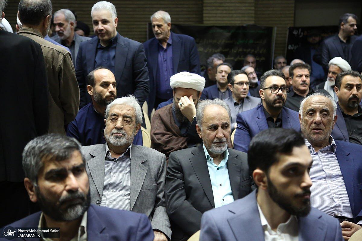 محمدعلی نجفی در مراسم ختم مادر حداد عادل + تصویر
