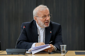 روایت منوچهر متکی از دوران تحصیل در هندوستان؛ شاهد «چهار راه استانبول» و خرید و فروش ارز در کف خیابان، در این کشور با یک میلیارد جمعیت نبودیم!