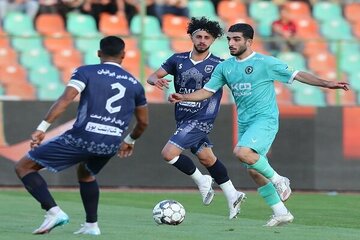 تساوی پیکان و چادرملو در آخرین بازی هفته لیگ تساوی پیکان و چادرملو در آخرین بازی هفته لیگ