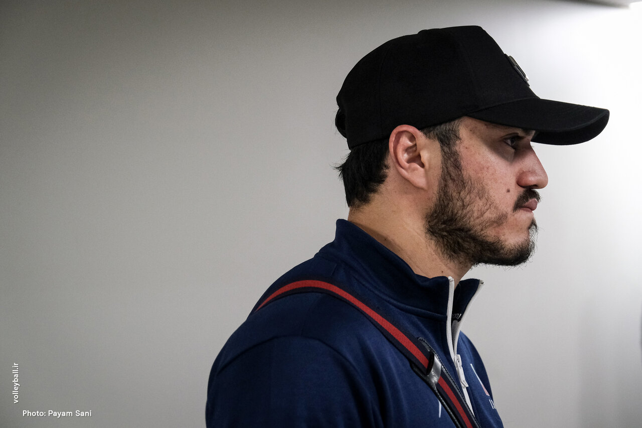 عکس| متهم ردیف اول حذف والیبال ایران به تهران رسید