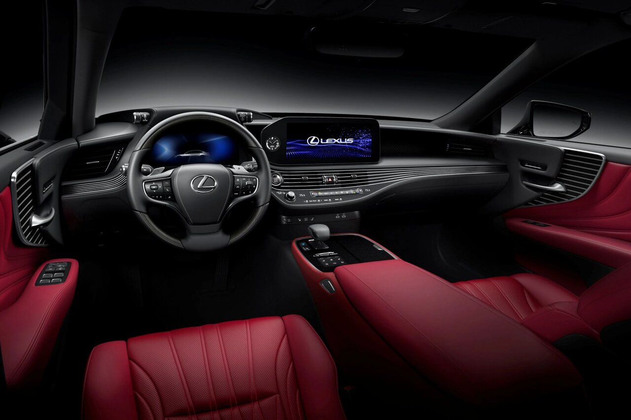 خداحافظی لکسوس با سدان لوکس LS؛ پایان یک دوران در ۲۰۲۶