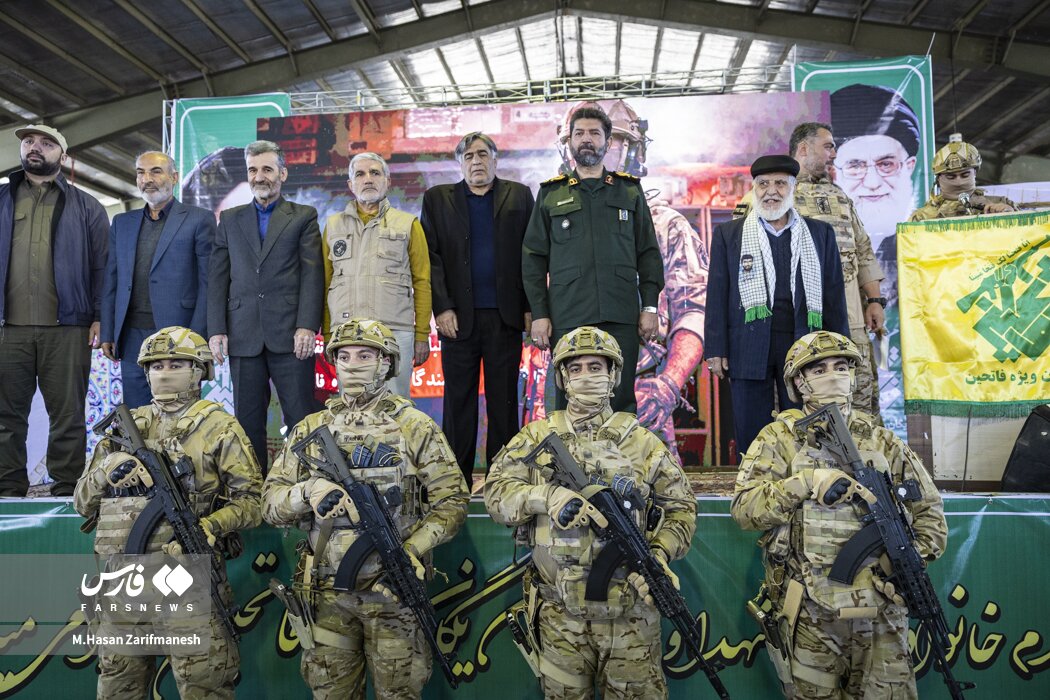 رونمایی از تجهیزات انفرادی یگان ویژه فاتحین در سپاه محمد رسول الله + تصاویر