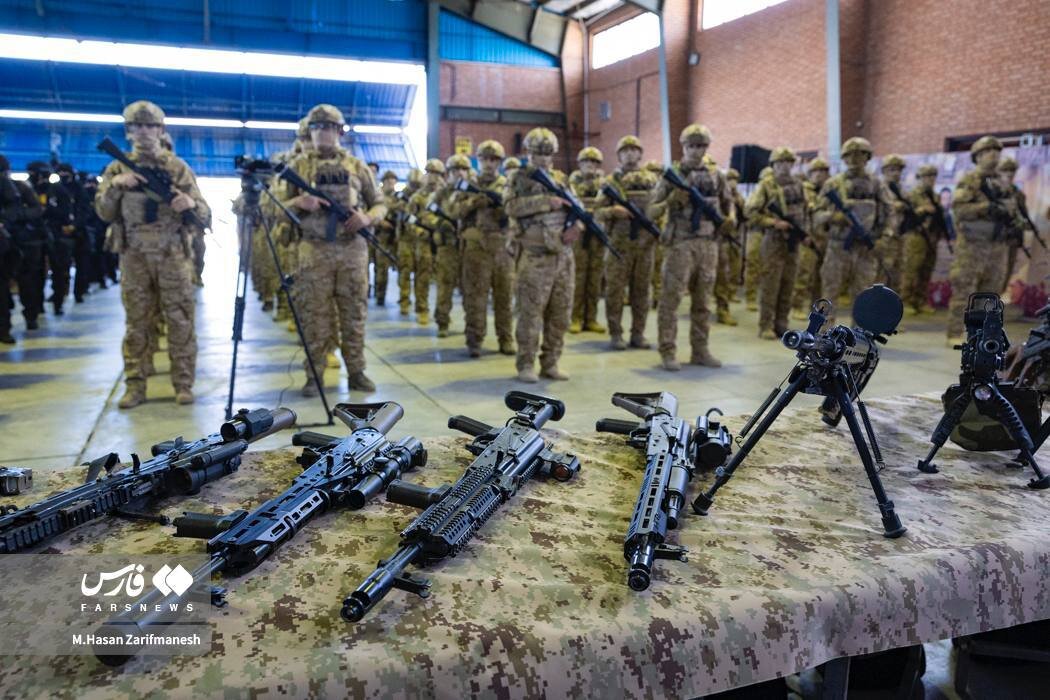 رونمایی از تجهیزات انفرادی یگان ویژه فاتحین در سپاه محمد رسول الله + تصاویر