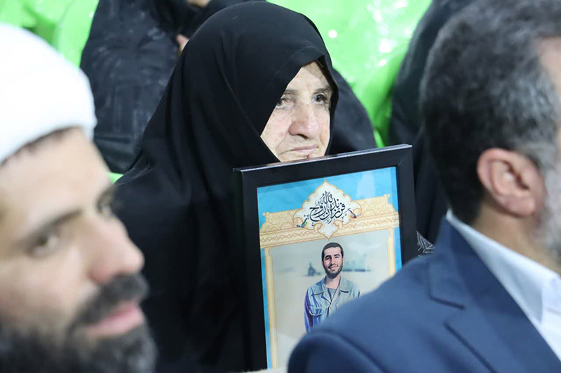 پیمان دوباره با آسمان؛ جایی که سههزار ستاره در سمنان درخشیدند / وارثان آسمان، مسئولان زمیناند؛ مسئولیت ما، ادامه دادن راه شهداست