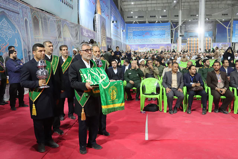 پیمان دوباره با آسمان؛ جایی که سههزار ستاره در سمنان درخشیدند / وارثان آسمان، مسئولان زمیناند؛ مسئولیت ما، ادامه دادن راه شهداست