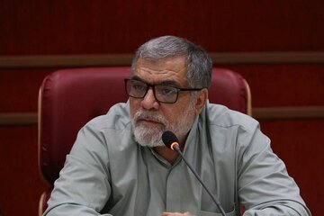 فعالیت معادن نباید جاده‌ها و روستاها را تخریب کند