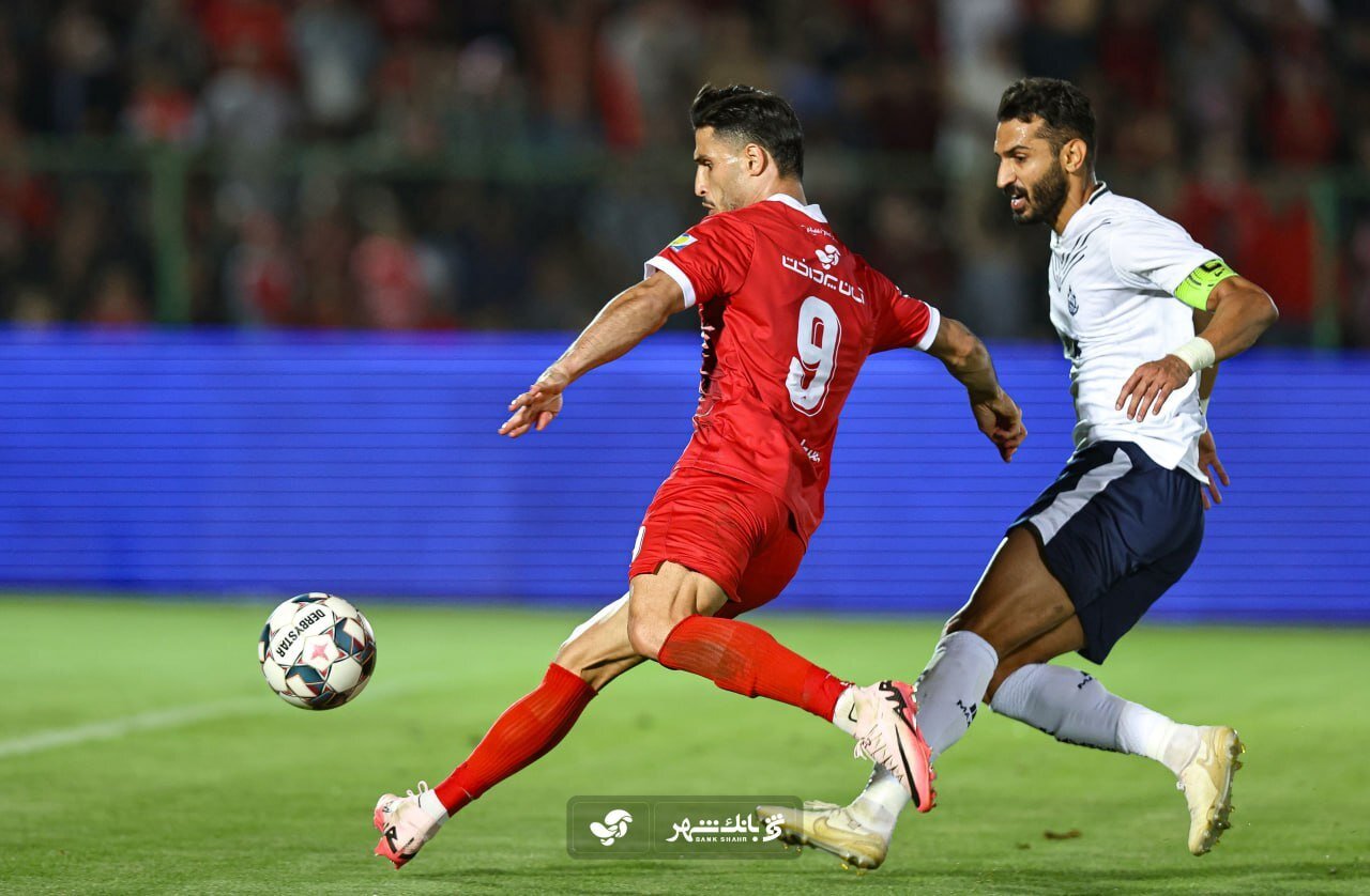 این پرسپولیس نه خوب بازی می کند، نه نتیجه میگیرد / بازیکنان کمکاری میکنند 2