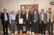 گزارشگرانی که برای گزارش جنگ جلوتر از خط مقدم رفتند/ حضور مدیران صدا و سیما در دوران جنگ در خبرآنلاین