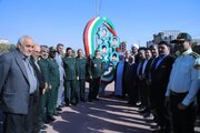 تمثال شهدای آبیک در ورودی شهر نصب شد