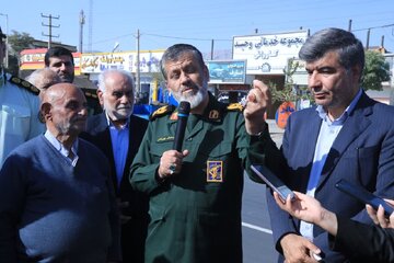 تمثال شهدای آبیک در ورودی شهر نصب شد