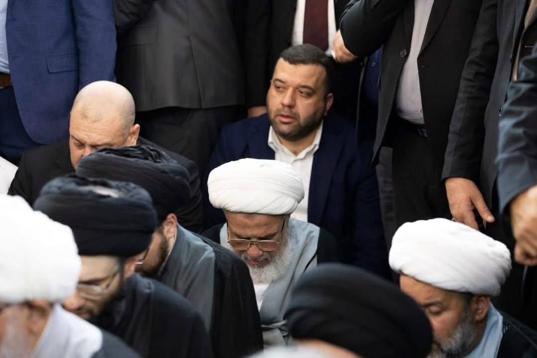 تصاویر | بدرقه با شکوه همسر آیتالله سیستانی در عراق