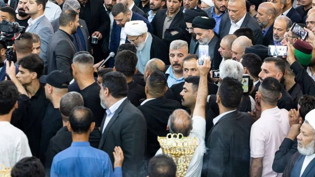 تصاویر | بدرقه با شکوه همسر آیتالله سیستانی در عراق