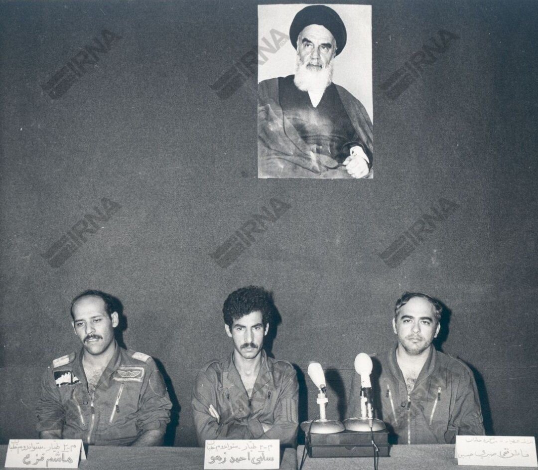 تصویری دیده نشده از اولین اسرای خلبان عراقی در ایران